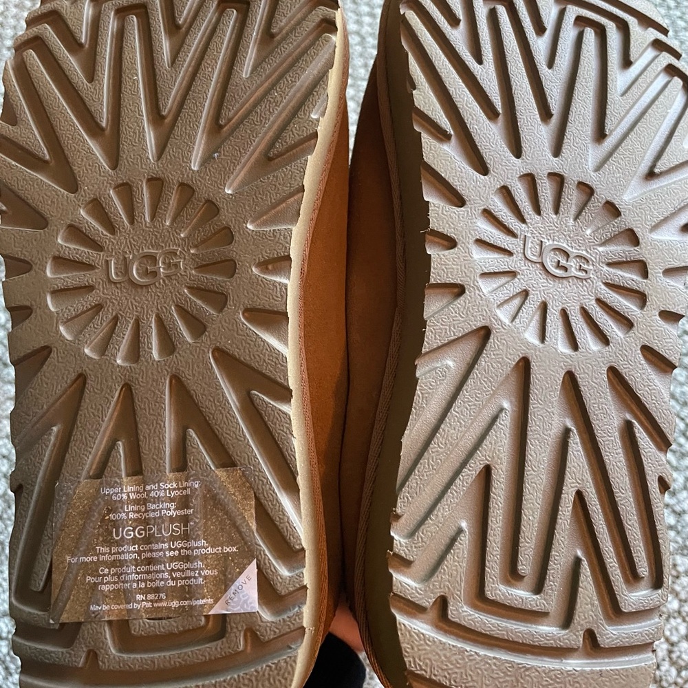 UGG brown suede clogs. Great condition. Women’s size 8 - Picture 5 of 5